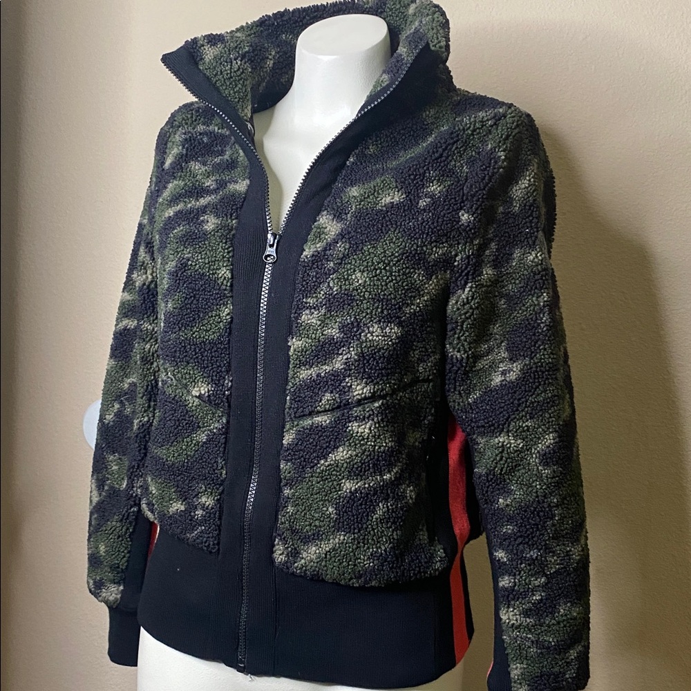 Krimson Klover Green & Black Sherpa camo ski Jacket S